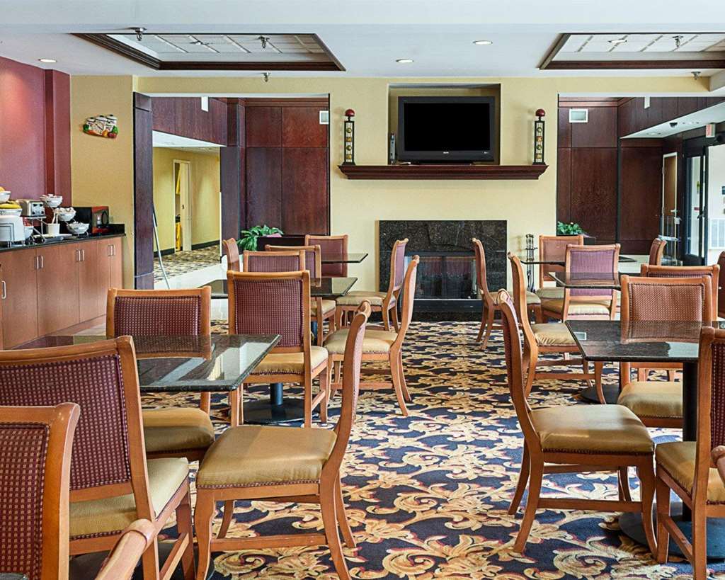 Comfort Suites Southpark Colonial Heights Restoran fotoğraf